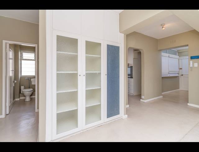 2 BEDROOM APARTMENT RENTED IN SEA POINT